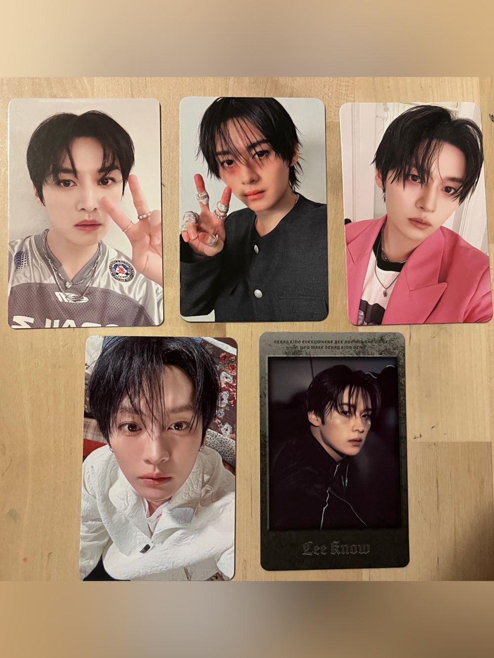 Set of 5 OFFICIAL Lee Know of Stray Kids Photocards (Set # 9 )
